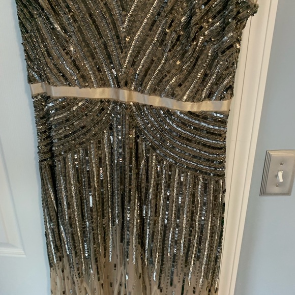 Adrianna Papell show stopper beaded dress! - Picture 4 of 8